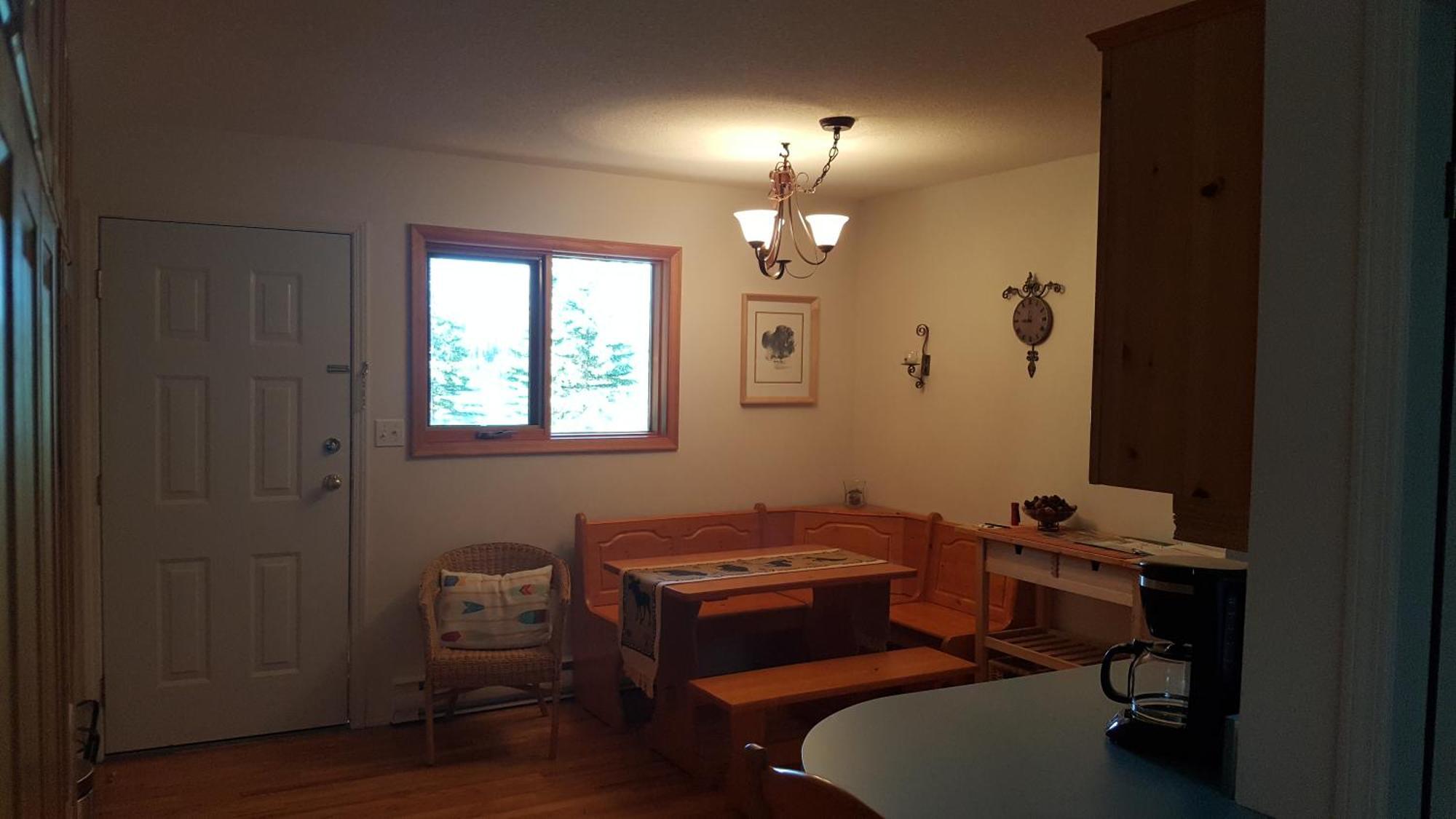 Wettstone Guest Ranch Bed and Breakfast Bridge Lake Δωμάτιο φωτογραφία