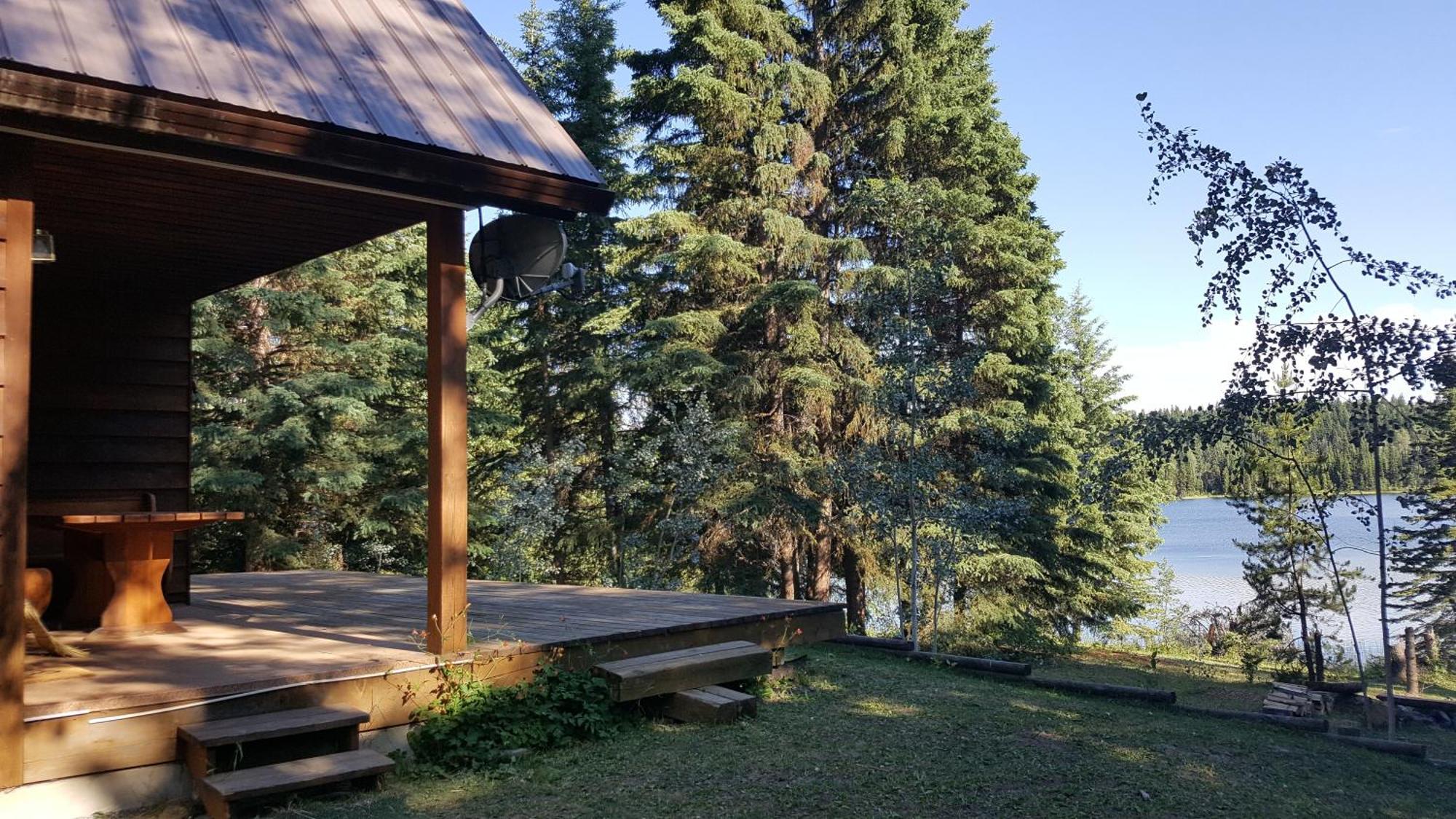 Wettstone Guest Ranch Bed and Breakfast Bridge Lake Δωμάτιο φωτογραφία