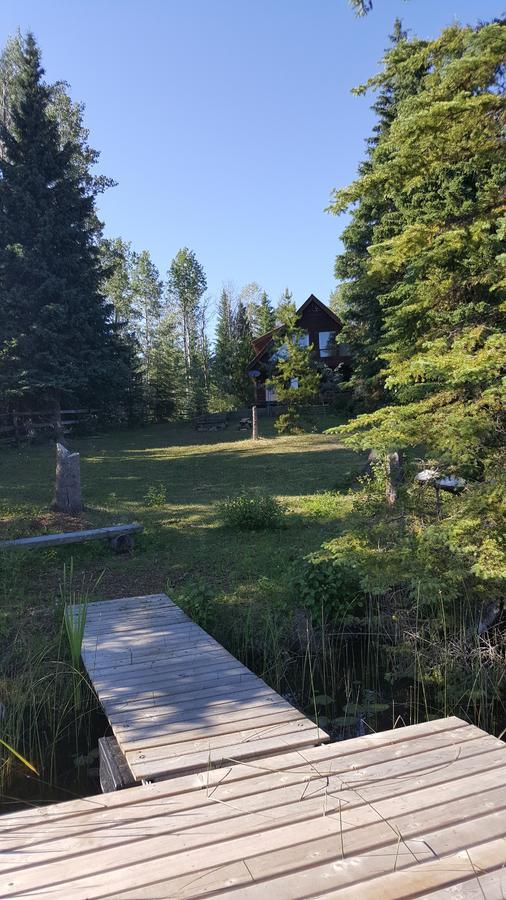 Wettstone Guest Ranch Bed and Breakfast Bridge Lake Εξωτερικό φωτογραφία