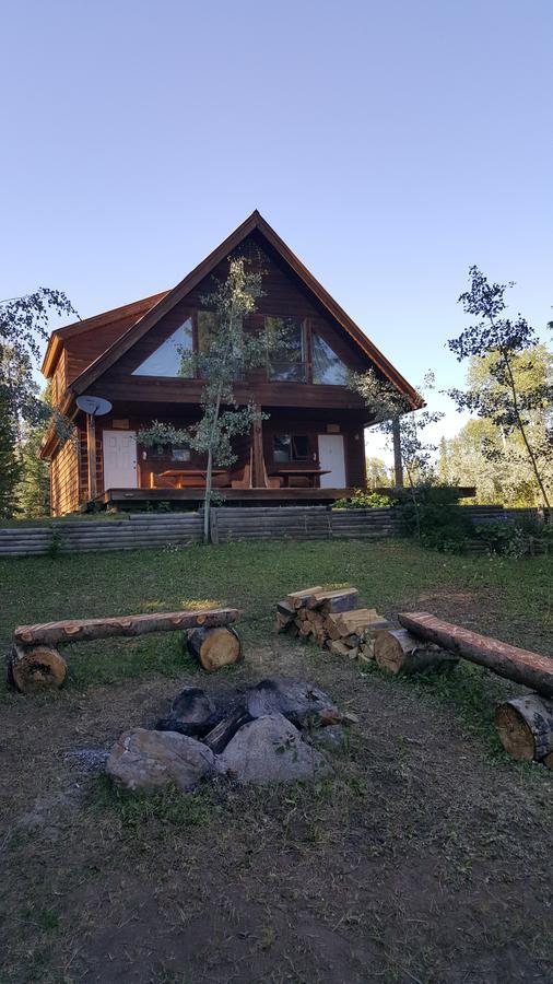 Wettstone Guest Ranch Bed and Breakfast Bridge Lake Εξωτερικό φωτογραφία