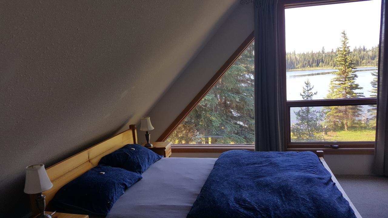 Wettstone Guest Ranch Bed and Breakfast Bridge Lake Εξωτερικό φωτογραφία